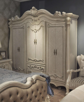 Style classique ou antique Armoire en bois Porte-manteau Armoires