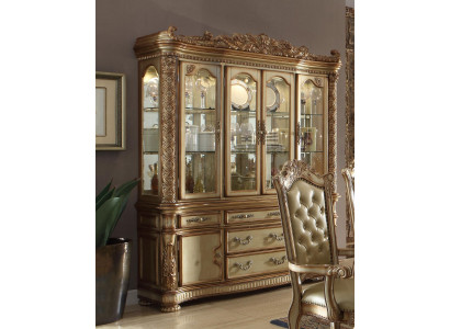 Vitrine de luxe pour vitrine de magasin met en valeur une armoire en verre de style baroque rococo antique.