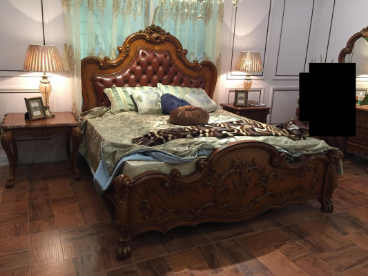 Style de lit classique Baroque Rococo Chesterfield double en cuir pour hôtel