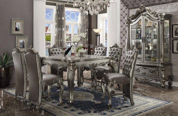 Style de table à manger baroque antique Table Véritable table en bois classique Tables de designer