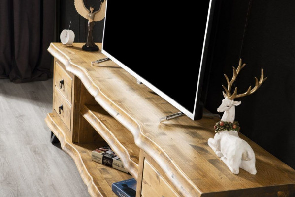 Unité murale en vrai bois de luxe en marron avec table basse sur roues et armoire rustique