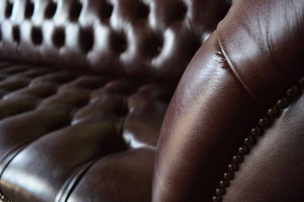 Canapé Chesterfield Canapé Tissu Siège Canapés en Cuir Marron Designer