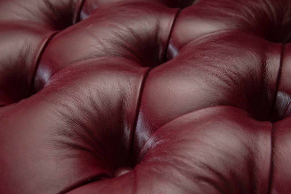 Canapé 3 places en cuir Chesterfield marron de luxe 230cm en tissu