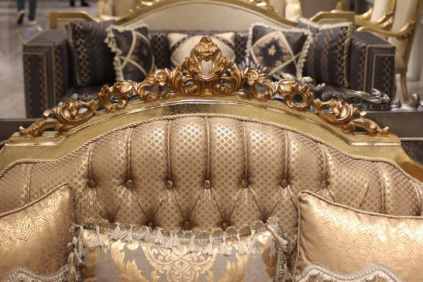 Canapé de luxe 3 places Canapé en textile Design doré Mobilier 3 places Chesterfield Neuf Rembourrage