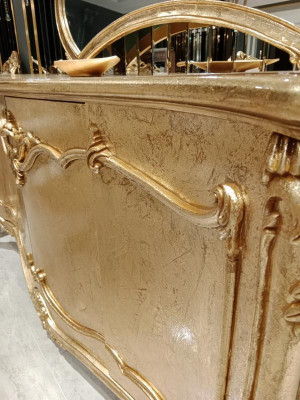 Buffet de luxe avec miroir Suite Commode Commodes en bois Classique