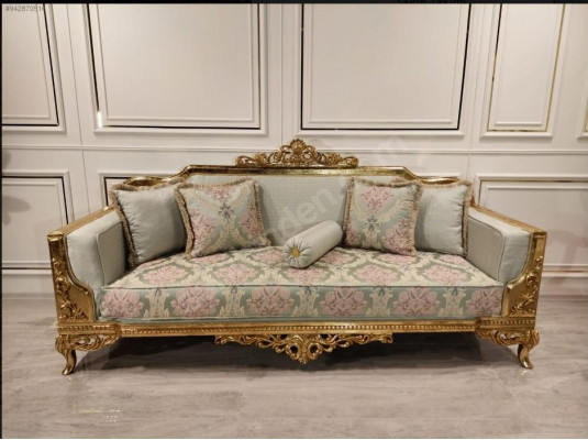 Canapé classique trois places Baroque Beige 3 places Canapé Canapés Meubles Canapés