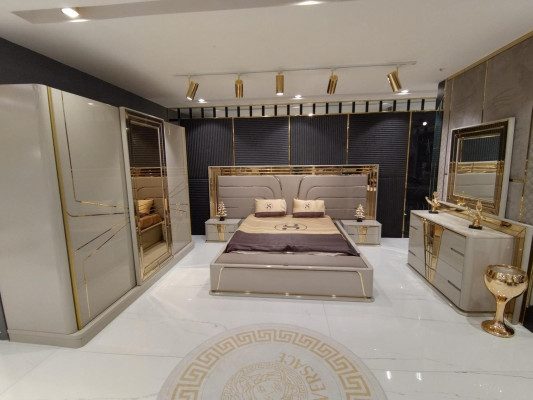 Commode moderne avec miroir Ensemble de chambre à coucher de luxe, design moderne, 2 pièces en bois.