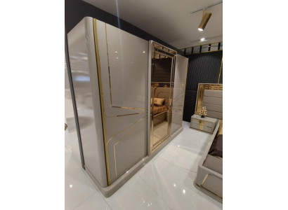 Garde-robe moderne, garde-robe de luxe, armoires en bois, verre brillant, chambre à coucher