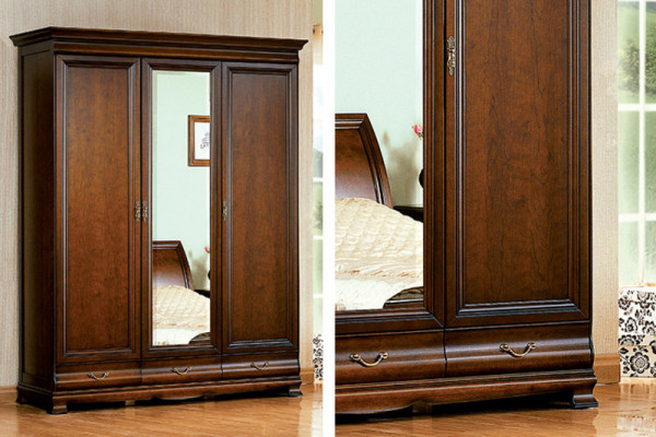 Commode classique, meuble d'appoint, valise, casier à caisse, tabouret