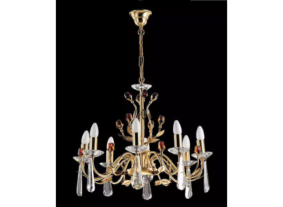 Élégant lustre en or, plafonnier moderne en suspension au plafond.