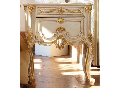 Table de chevet Bahut Design Mobilier Meuble TV Commodes Meubles italiens neufs.