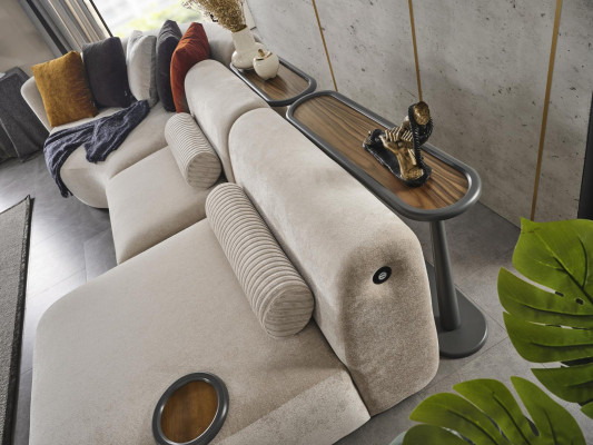 Canapé d'angle en « L » avec design en bois et revêtement en textile, nouveau meuble blanc.