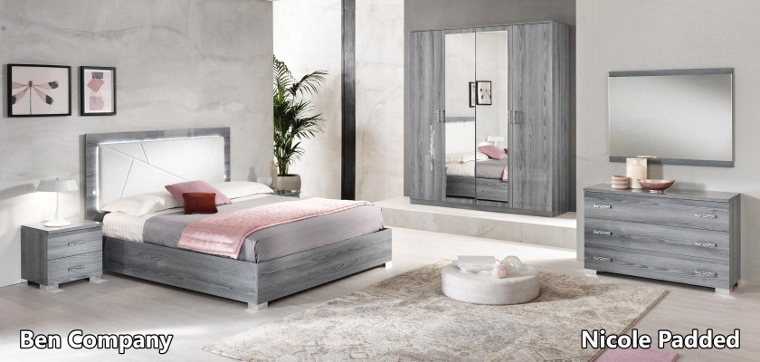Meubles italiens 4 pièces. Ensemble de chambre à coucher Lit 2x Table de chevet Armoire nouvelle