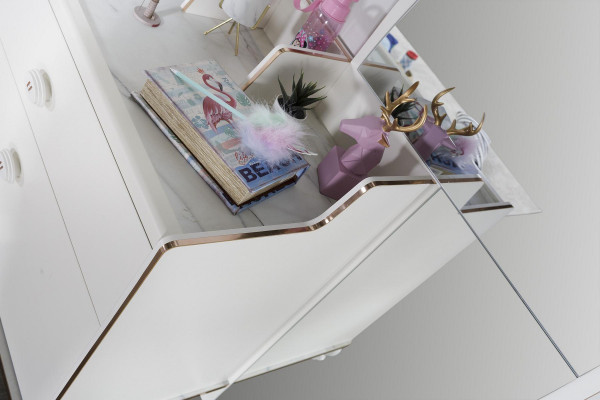 Ensemble de chambre à coucher 5 pièces. Lit Table de chevet Bureau Lit pour enfants Meubles