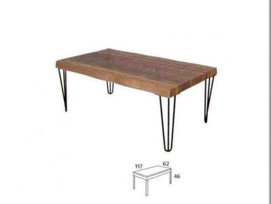 Table basse en bois sur des pieds originaux noirs pour votre salon original