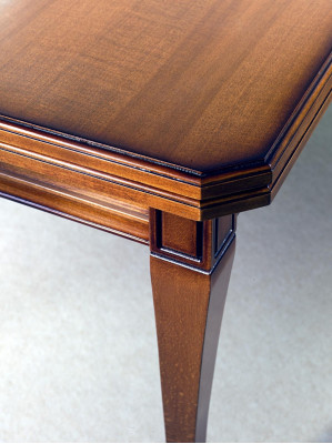 Ensemble de salle à manger 7 pièces. Table de salle à manger Chaises Commode Vitrine Ensemble de groupe Bois Marron