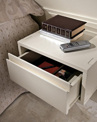 Conception de meubles de luxe modernes 4 pièces. Ensemble de mobilier d'hôtel 2 lits + table de chevet