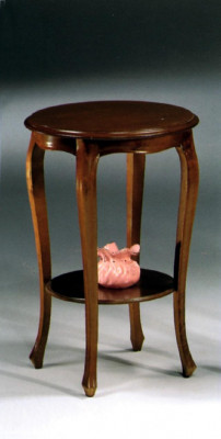 Console Table: Table de console  Coffee Table: Table basse  Side Table: Table d'appoint  Coffee Table: Table basse  Couch: Canapé  Wood Table: Table en bois  Antique Style: Style ancien
