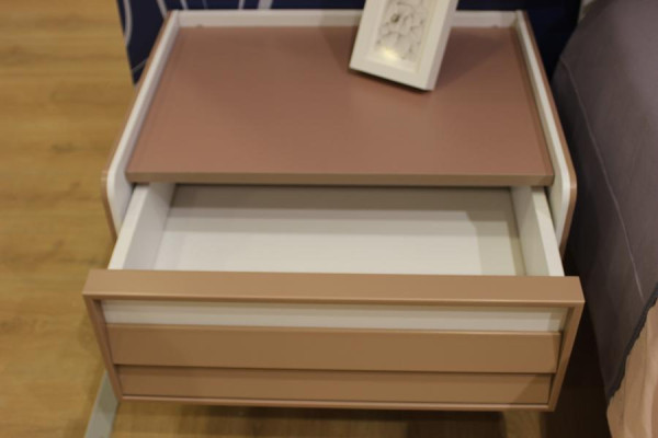 Table de chevet design Console Latérale Chambre de luxe Consoles Tables Bois