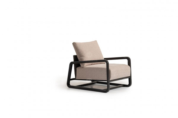 Fauteuil de télévision individuel en bois beige pour le salon.