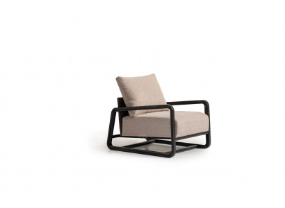 Fauteuil de télévision individuel en bois beige pour le salon.