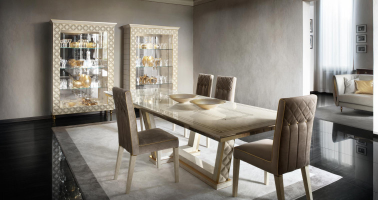 Salle à manger + 6 chaises + commode Miroir 2x Vitrine Table à manger 11 pièces. Ensemble suite
