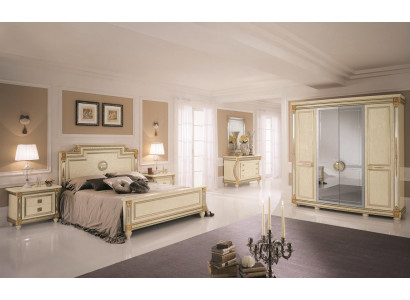 Ensemble de chambre classique composé d'un lit, de tables de chevet, de style bois, de lit en Italie et de 6 pièces de mobilier.