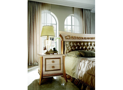 Lit + Table de chevet royal Chambre à coucher Lit rembourré Baroque Rococo Designer
