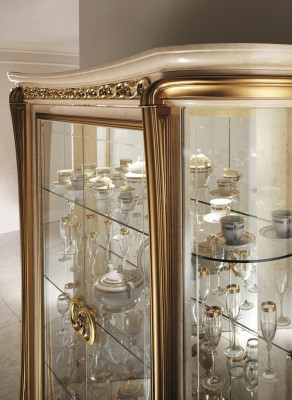 Vitrine Commodes Présentoirs Armoire Armoires en verre Penderie Italie arredoclassic