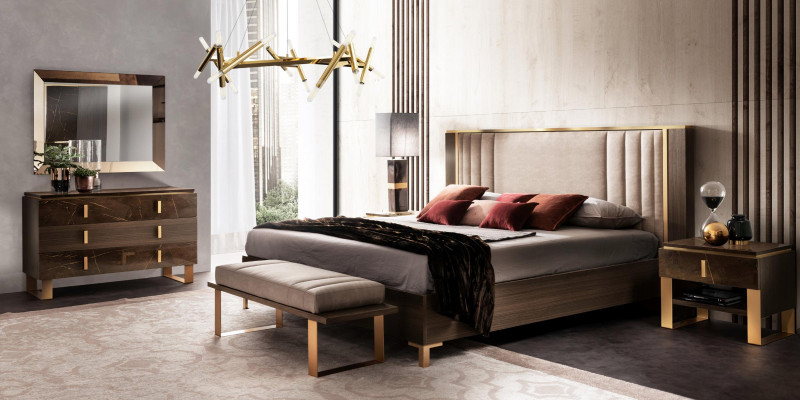 Ensemble de chambre 5 pièces. Mobilier de luxe moderne neuf Lit Table de chevet Commode
