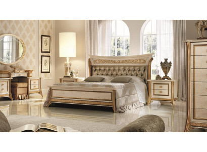 Lit 2x Table de chevet Design Classique r Chambre 3 pièces. Ensemble de lits de luxe Meubles