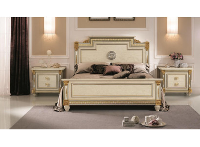Lit + 2x table de chevet 3 pcs. Ensemble de chambre à coucher de designer de luxe Chambre baroque