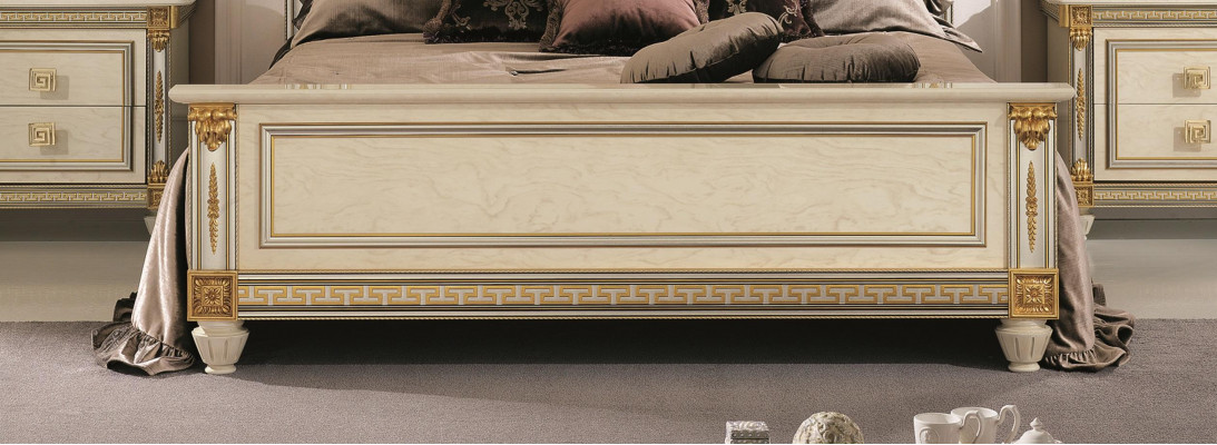 Lit + 2x table de chevet 3 pcs. Ensemble de chambre à coucher de designer de luxe Chambre baroque