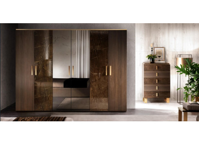 Armoire de vêtements de luxe Armoires à vêtements Mobilier de designer de haute brillance Salon en bois neuf