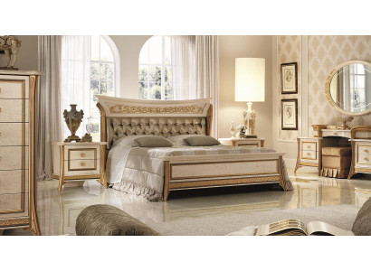 Lit en bois de designer classique Chambre à coucher Élégant Mobilier Rembourré Lits doubles nouveaux