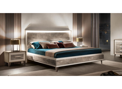 Lit 2x Table de chevet Ensemble de chambre à coucher 3 pièces Mobilier Moderne de Luxe Lits arredoclassic