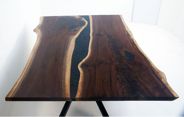 Table en résine époxy sur mesure, Rivière en résine époxy, bois véritable. Prix des tables au mètre carré 1
