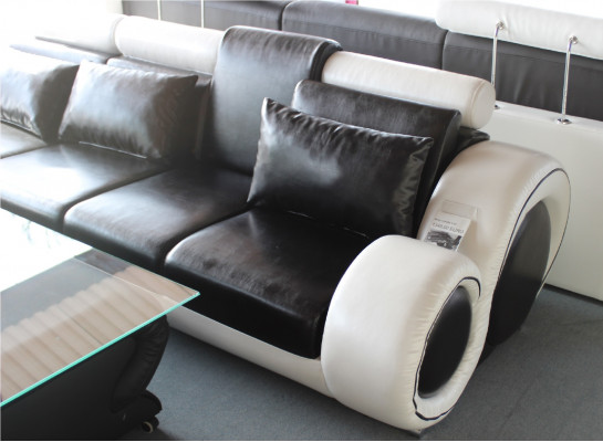 Élégant canapé d'angle designer Berlin II en cuir avec canapé USB sur mesure