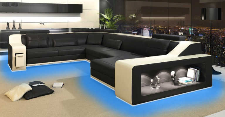 Moderne canapé d'angle confortable avec de larges accoudoirs pour votre maison.