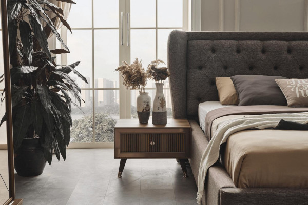 Ensemble de chambre moderne Lit de designer 2x Tables de chevet Commode Miroir