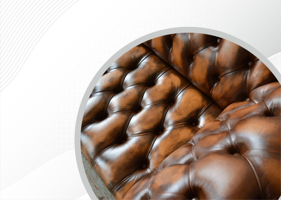Canapé Chesterfield marron en cuir pour 4 personnes