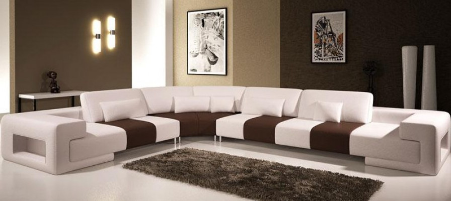 Design élégant et confort maximum avec notre grand canapé d'angle en forme de L.