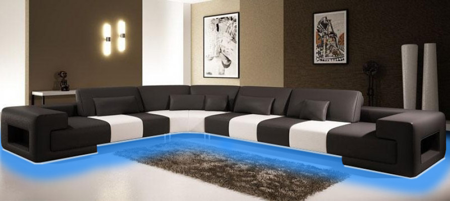 Design élégant et confort maximum avec notre grand canapé d'angle en forme de L.