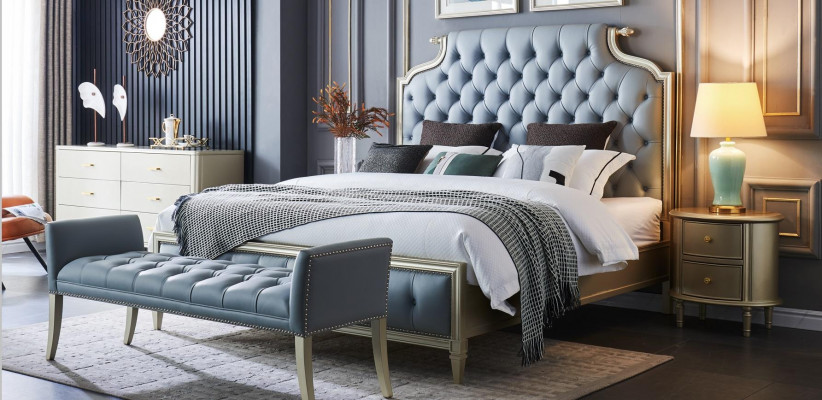 Un lit de designer de haute qualité de style Chesterfield pour votre chambre