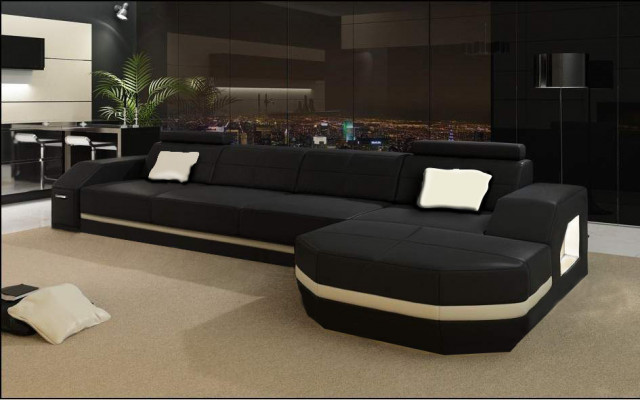 Élégant canapé d'angle noir en forme de L. Meuble élégant pour votre maison
