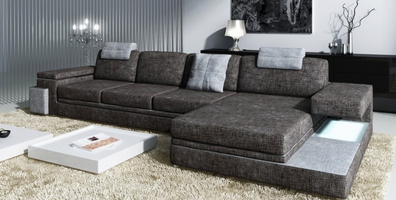 Ambiance luxueuse Canapé design en forme de L pour un confort de vie exclusif.