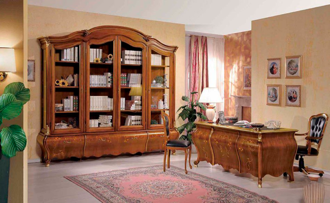 Ensemble de bureau marron de luxe, bureau vitrine, fauteuil pivotant classique en 3 pièces.