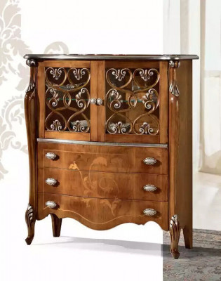 Commode classique style vintage marron avec 3 tiroirs pour le rangement du salon.