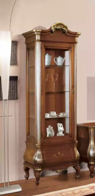 Vitrine de luxe de haute qualité en bois brun Armoire de meubles classiques