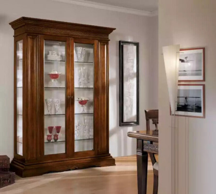 Suite de 7 pièces. Salle à manger Table à manger 4x Chaises Vitrine Meubles en bois de luxe